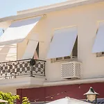 Etoile Luxury Apartment