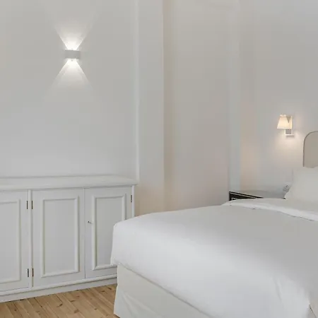 Etoile Luxury