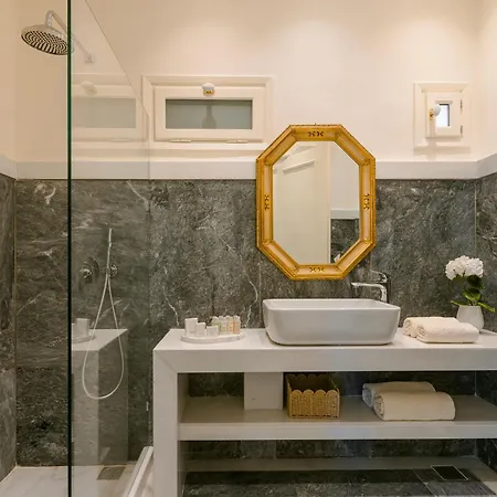 Etoile Luxury أرغوستولي