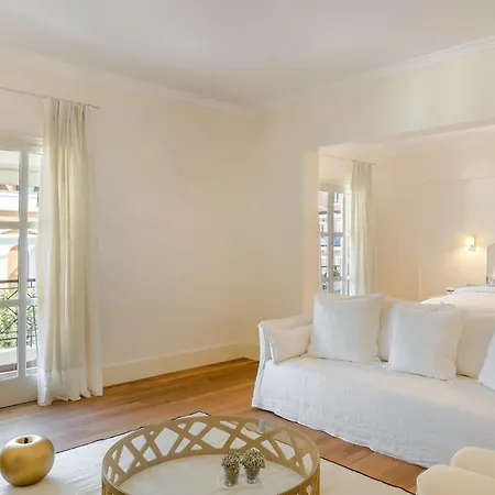 Etoile Luxury