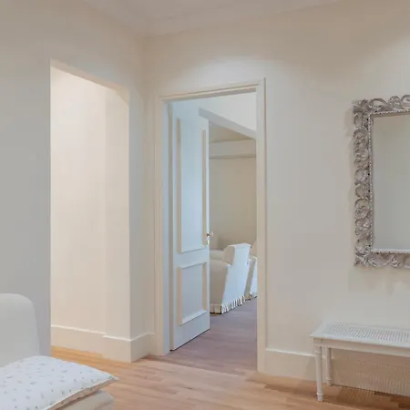 Etoile Luxury Lejlighed