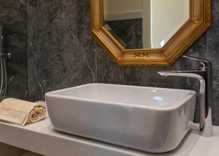 Etoile Luxury Apartment